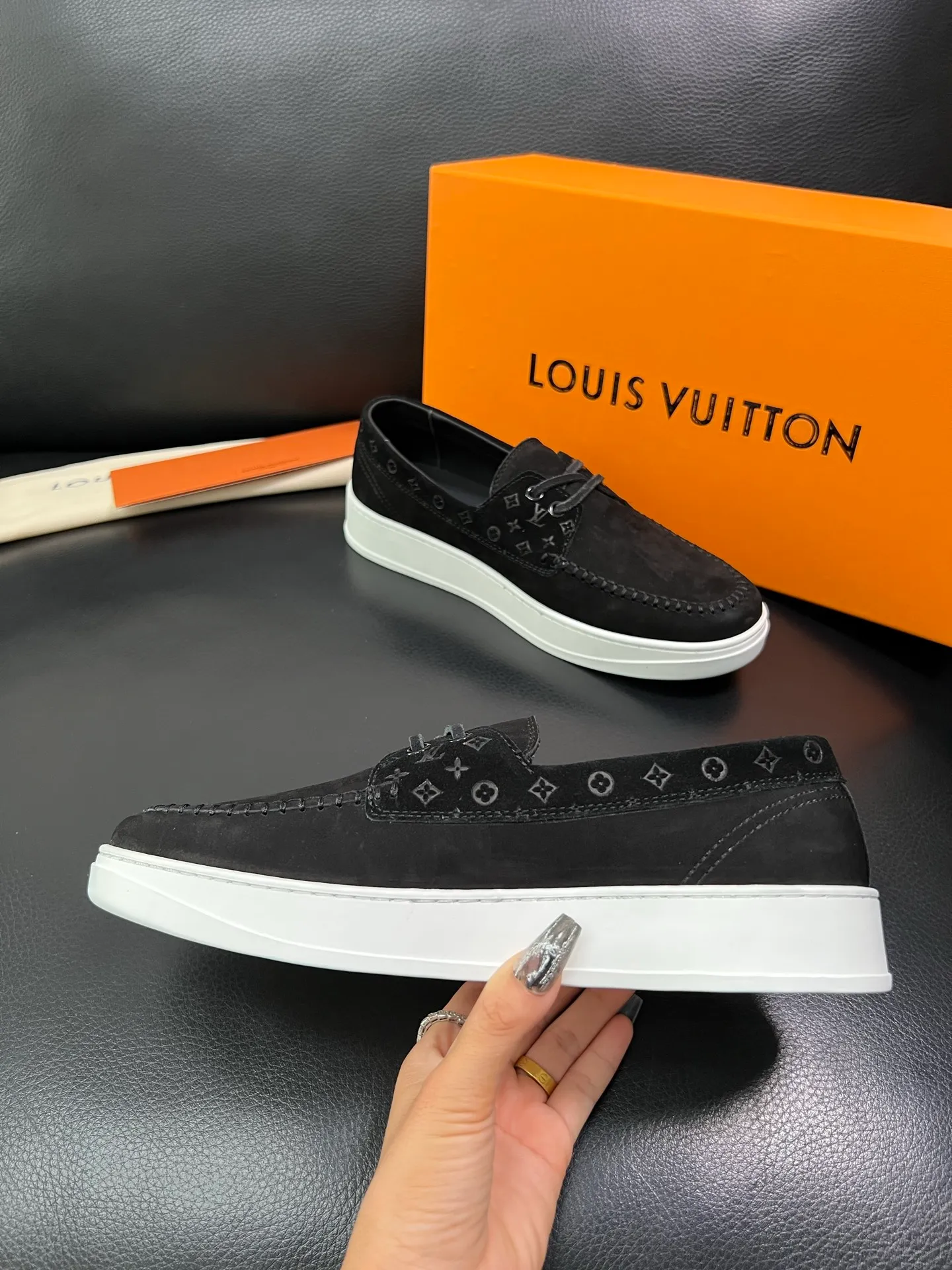 Men's shoes 💰780 Lv top purchasing agent Louis Vuitton, slip-on sports shoes counter synchronization, uppers imported from Italy, high-quality splicing colorful and complex handicrafts, imported cowhide pads are soft and comfortable, soles: original soles specially provided by the original factory, T men's shoes 💰U exclusive movable molded soles are super comfortable, original and single goods, high quality, you can go in and out of the counter at will, welcome to compare, code number 39-44 (customized 38 45)85856